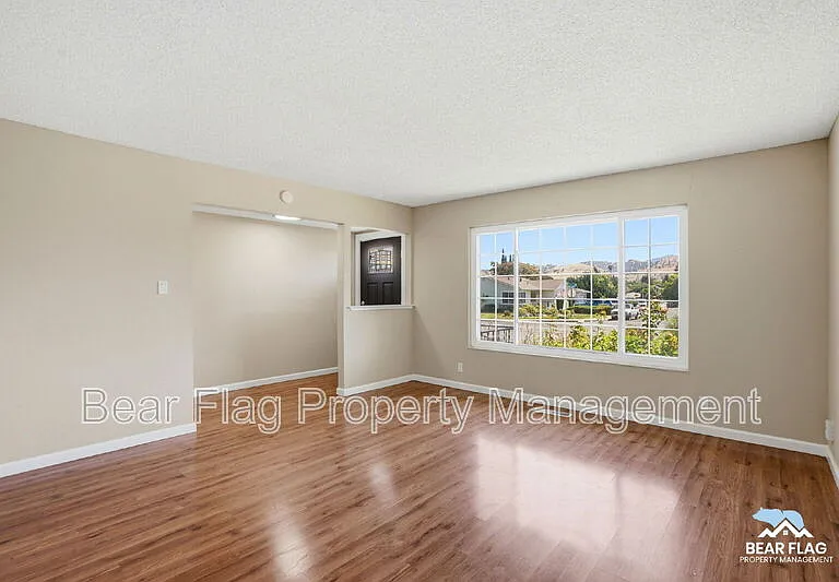 1312 Mission Dr — Photo 6