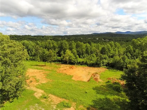 1656 Talking Rock Rd, Jasper, GA 30143