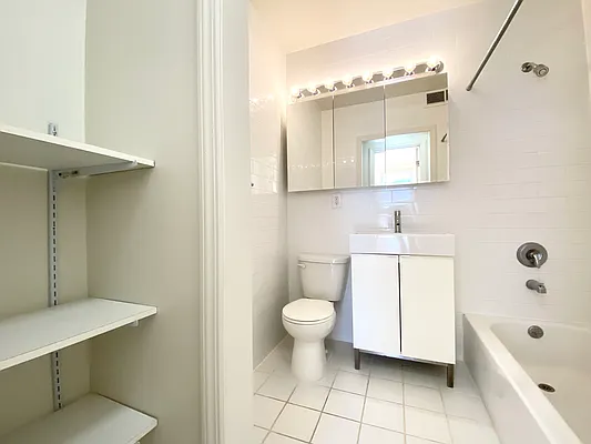 Rented by Keller Williams NYC | media 15