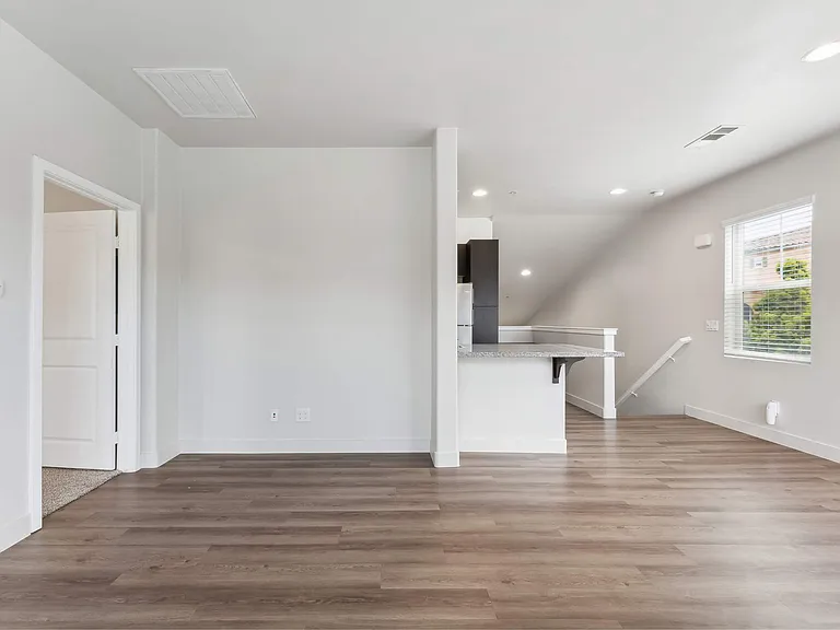 Casa Lago Eastlake — Photo 12