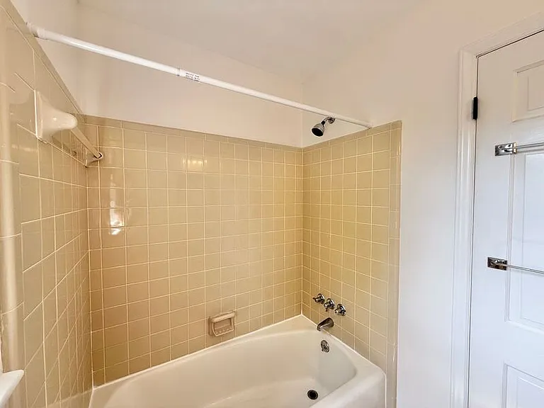 5017 Sandlewood Dr — Photo 22