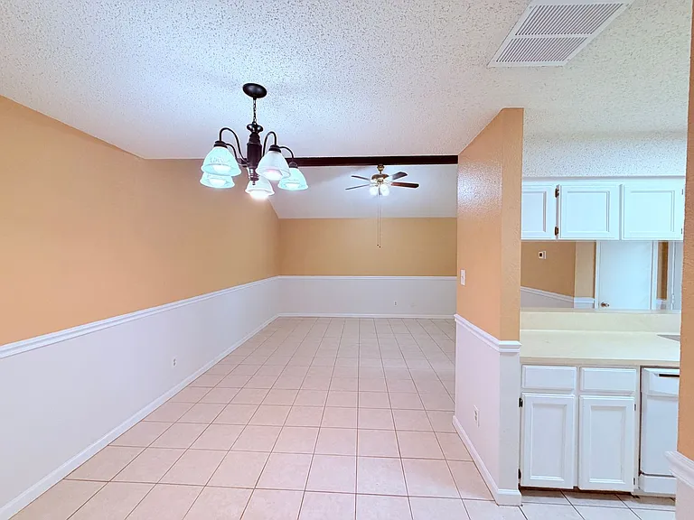 6503 Columbia Oaks Ct — Photo 7