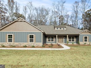 1276 Gordon Rd, Moreland, GA 30259
