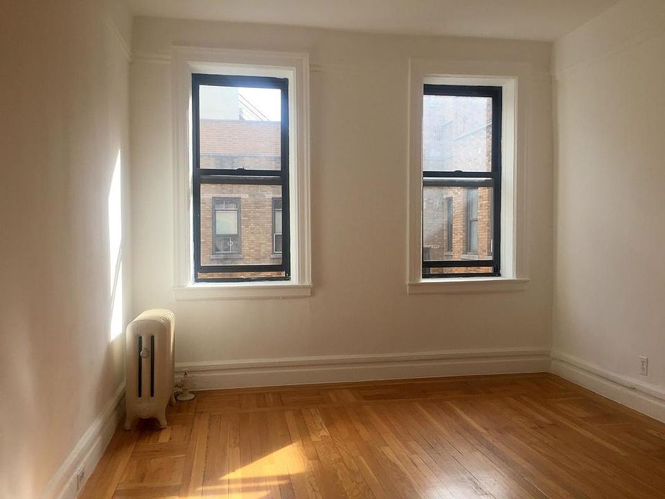 2nd image of 229 Seaman Ave APT D12