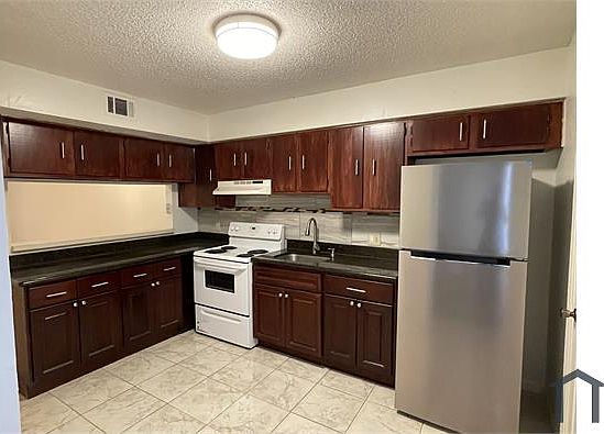 1st image of 5973 Tullis Dr