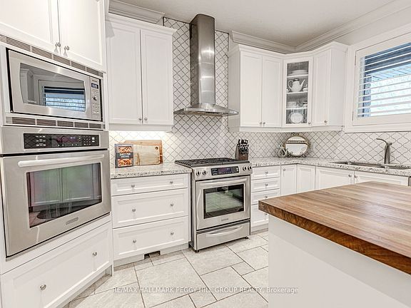 4th image of 6 Collins Ln