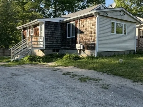 11 Lakeview Blvd #0, Plymouth, MA 02360