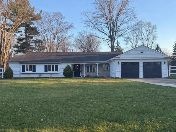 12673 Patricia Dr, North Royalton, OH 44133