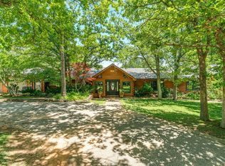2101 E Lakewood Dr, Guthrie, OK 73044