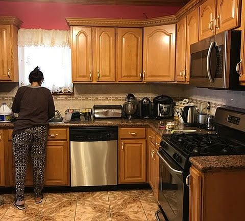 4th image of 284 Virginia Ave