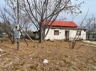 712 Devine LOT 11, Devine, TX 78016