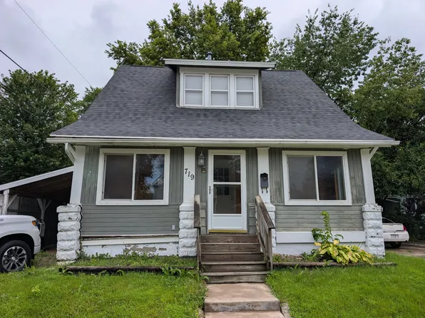 719 Marsh St, Waterloo, IA 50701