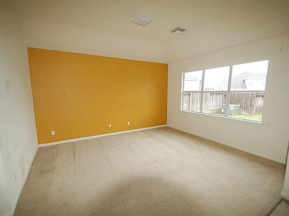 4th image of 20927 Kirkland Woods Dr