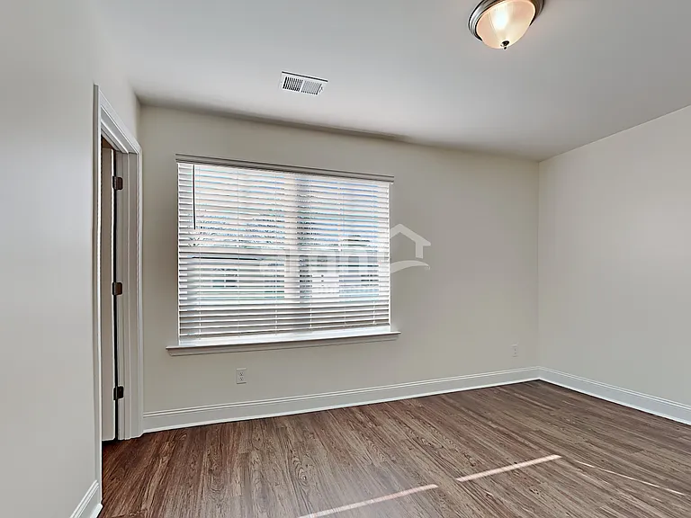 307 Bering Ln — Photo 11