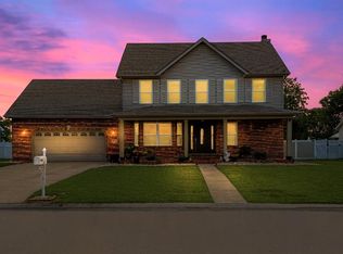 145 Emerald Way W, Granite City, IL 62040