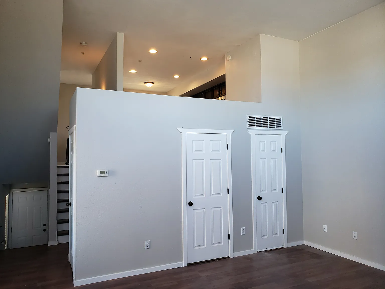 3 bed, 1.5 bath, 1226 sqft, $2,460 — Photo 4