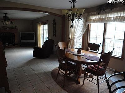 5th image of 36 Malibu Dr