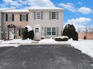 652 Park Ridge Dr, Mechanicsburg, PA 17055