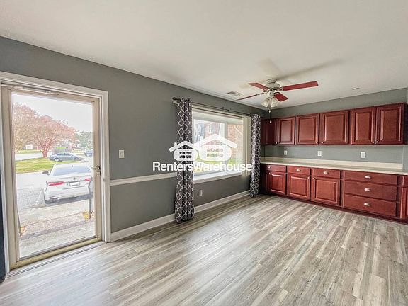 4th image of 121 Charles Parish Dr