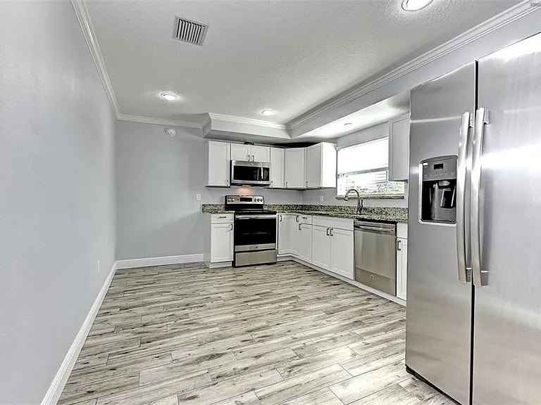 1106 Southern Pine Ln — Photo 10