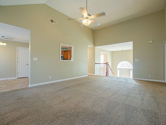 4th image of 1355 Mountain Way