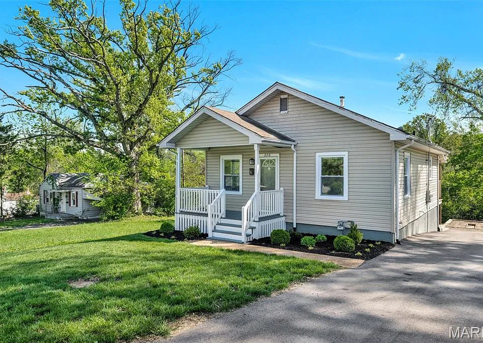 330 Chambers Rd