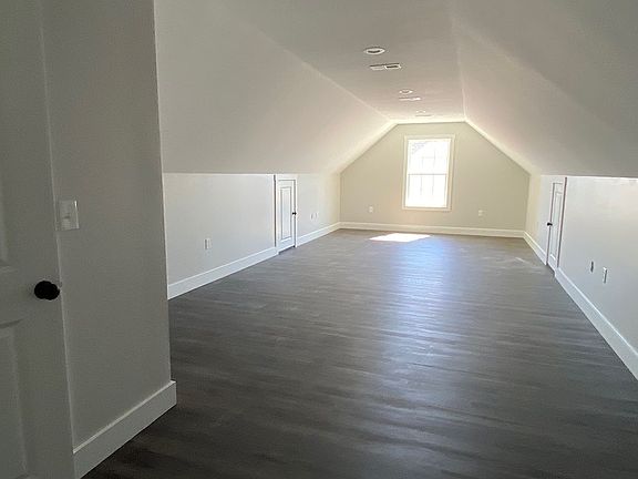 Bedroom or game room