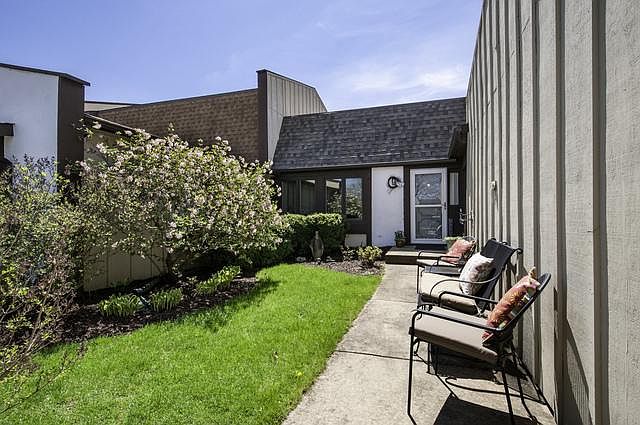 1st image of 43 Elmwood Ct