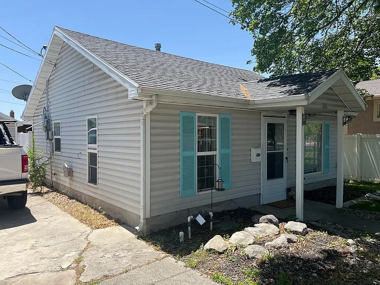 281 W Wasatch St — Photo 3
