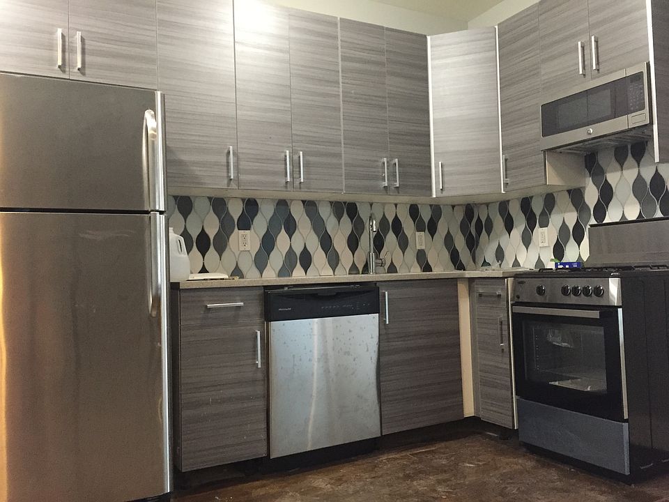 2nd image of 1145 Greene Ave #3
