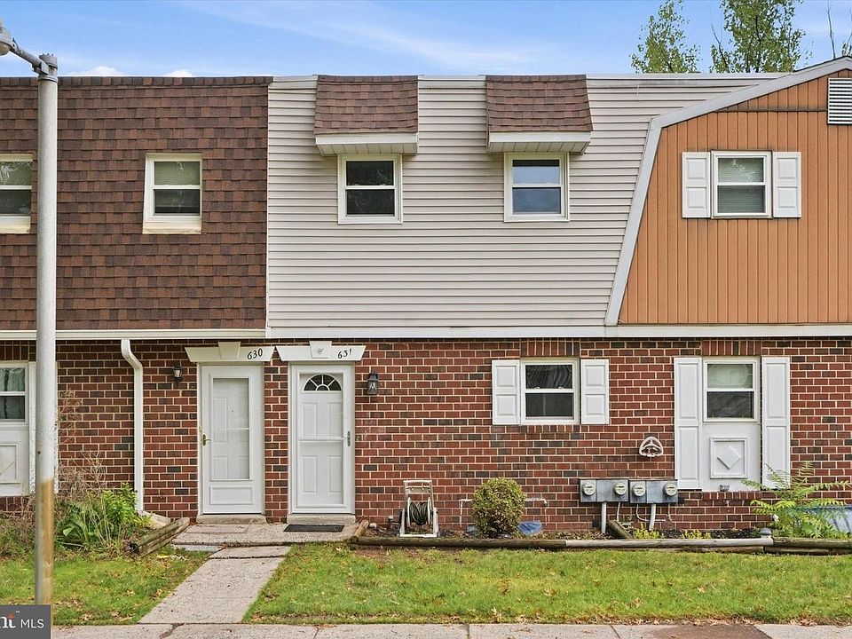 1st image of 631 Village Ln