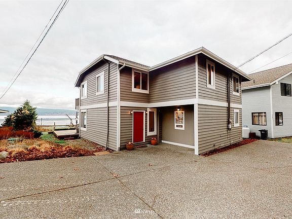 2nd image of 1851 NW Seclusion Cove Way