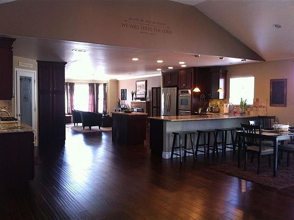 2nd image of 15680 S Cottage Ave