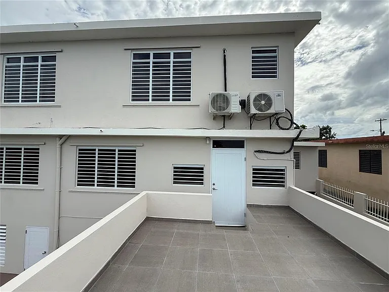 1 Sector — Photo 32