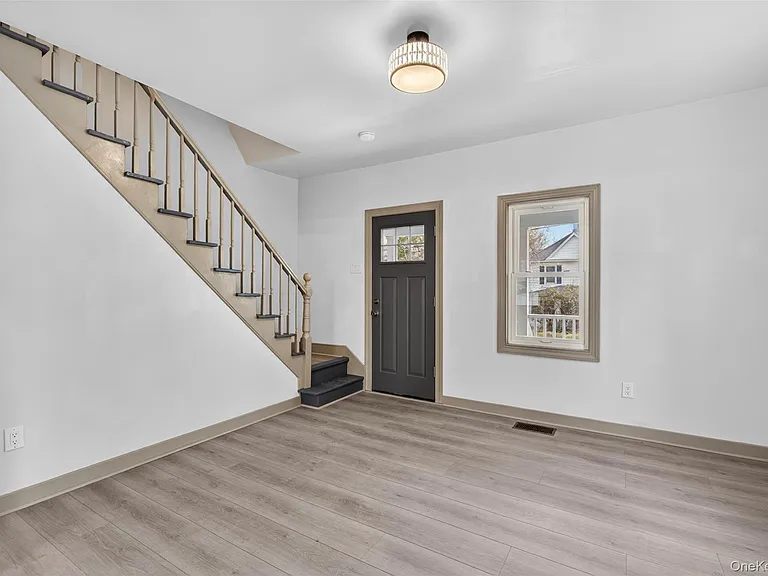 62 Poplar St — Photo 11