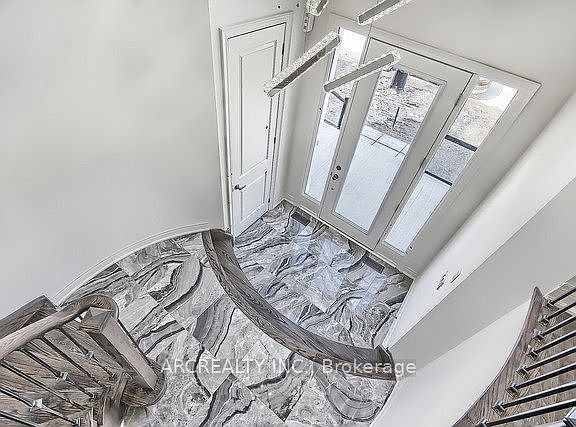 5th image of 79 Baldry Ave
