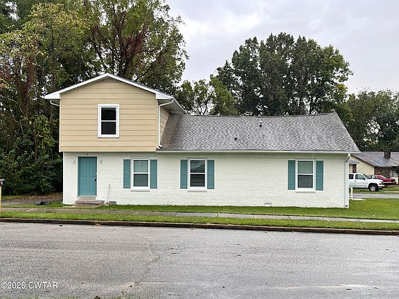 4th image of 86 Carolane Dr