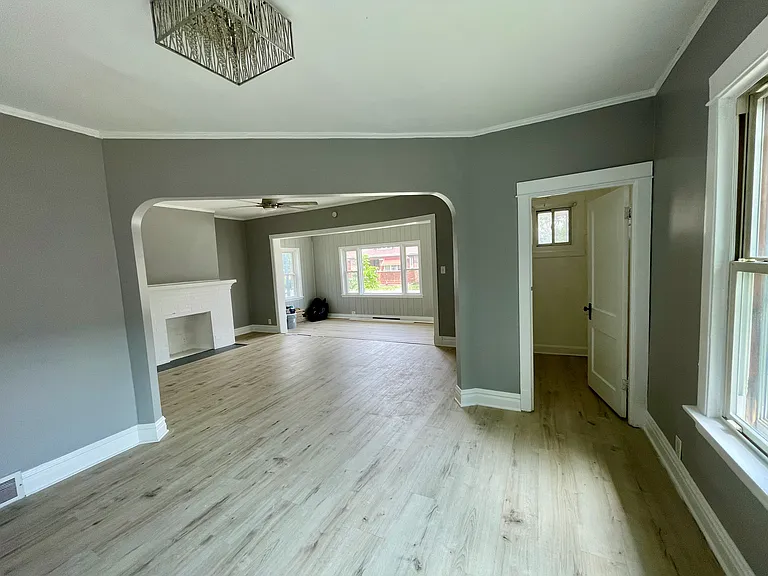 10020 S Wentworth Ave — Photo 6