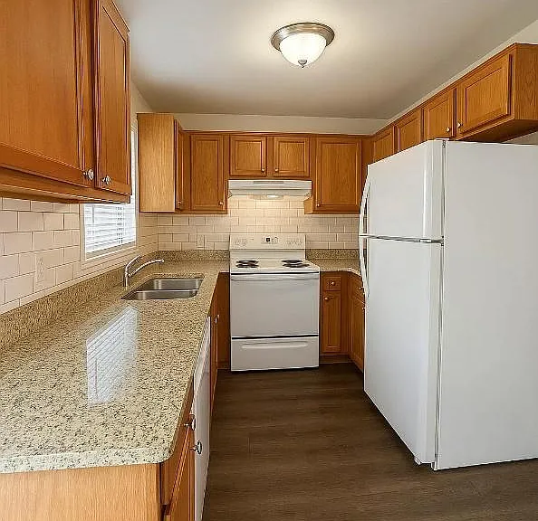 1448 Nottingham Rd — Photo 6