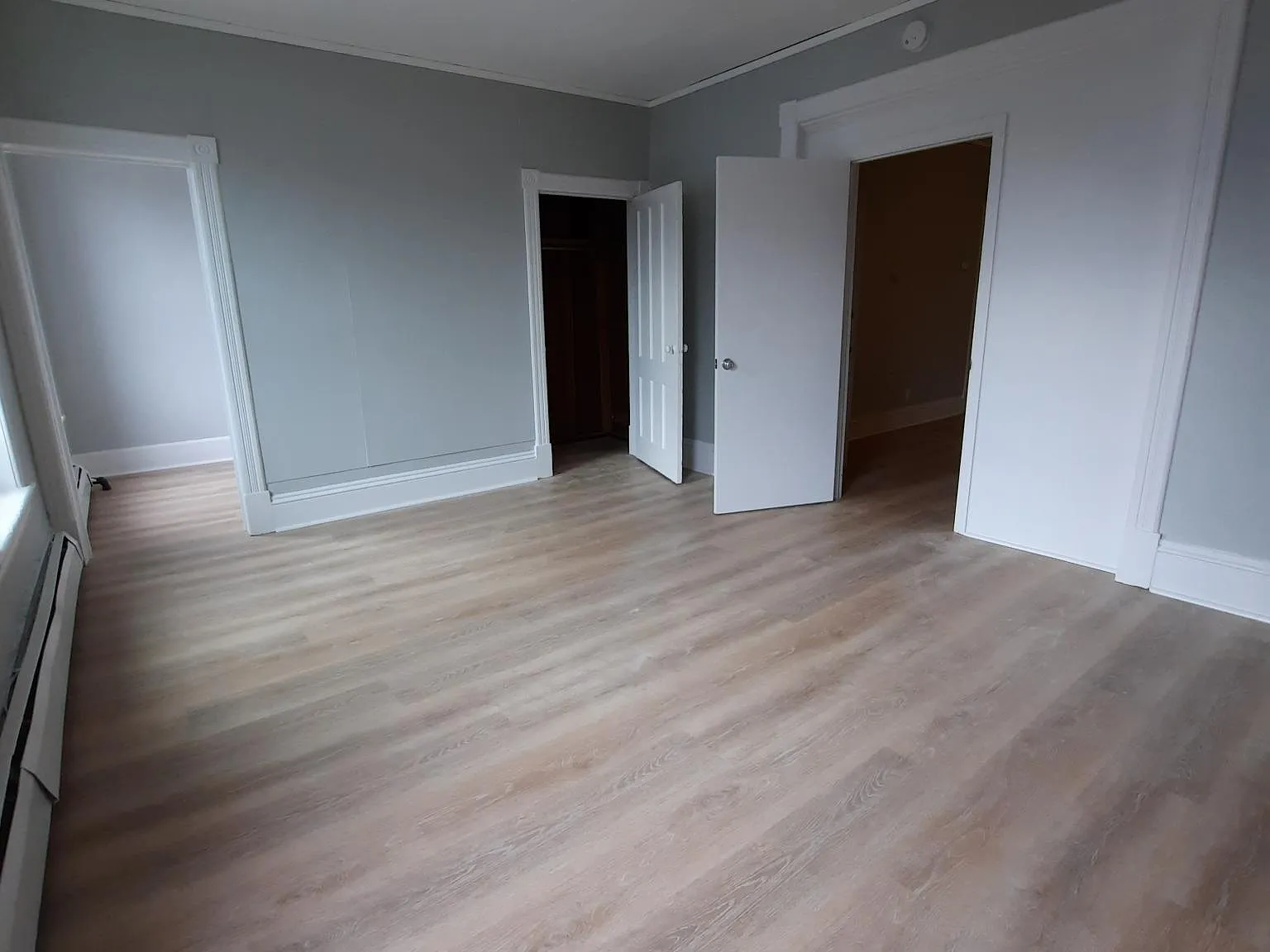 4 bed, 1100 sqft, $1,775 — Photo 3