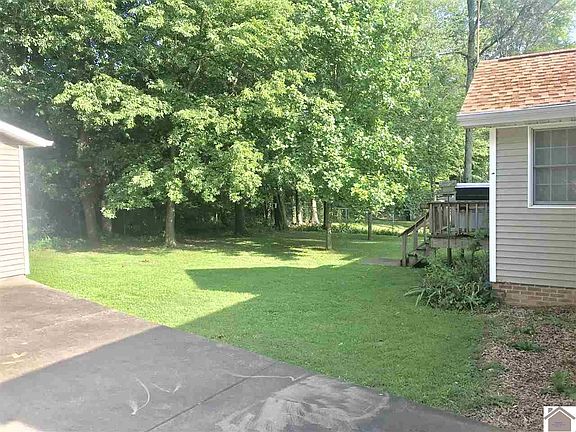 3rd image of 114 Danielle Ave