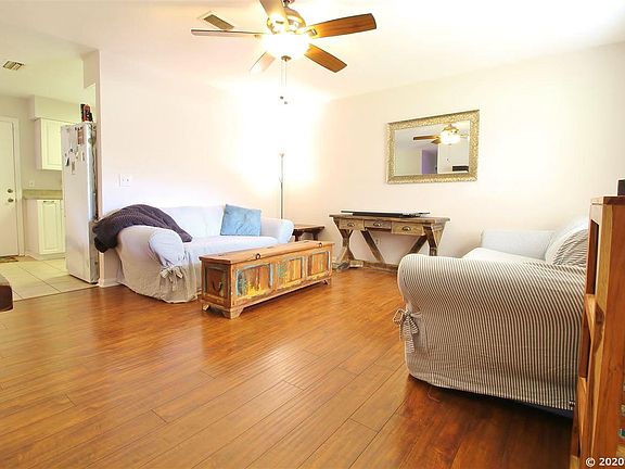 3rd image of 14710 NW 121st Ter