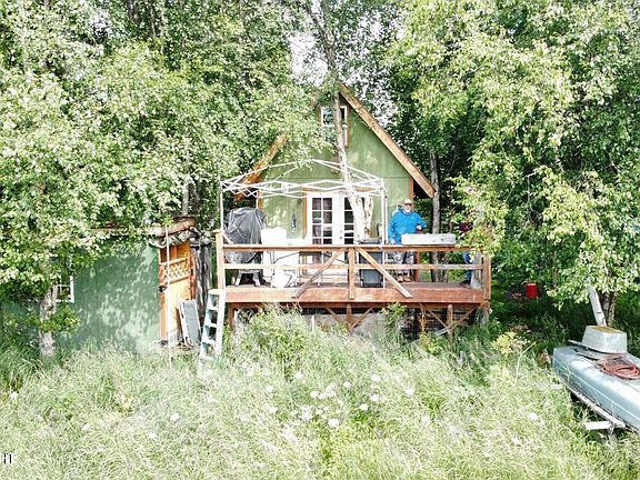 2nd image of 45543 Porter Rd