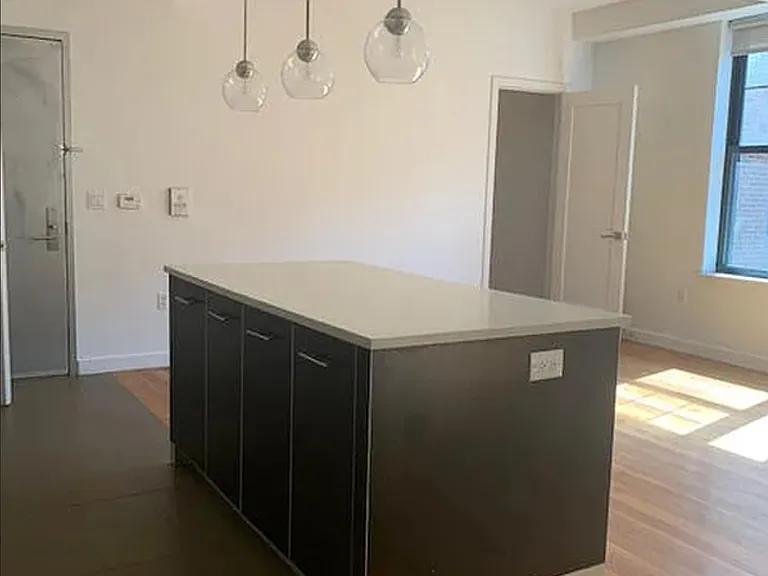 123 Parkside Ave #6J — Photo 8