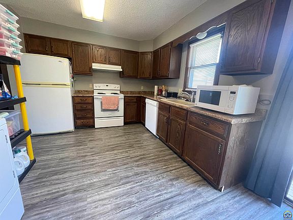 4th image of 2502 W 18th Ave