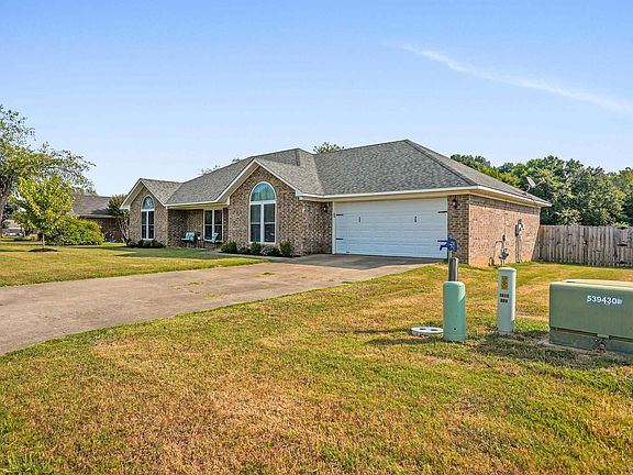 2nd image of 15 Dove Creek Dr