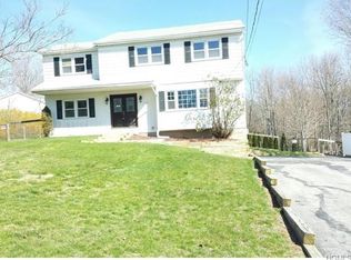 14 Dennis Rd, Newburgh, NY 12550