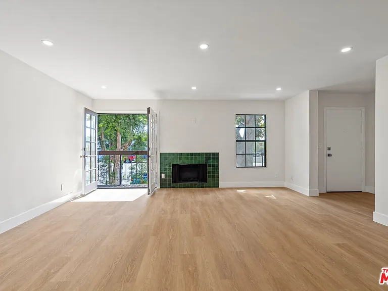 11759 Gateway Blvd — Photo 3