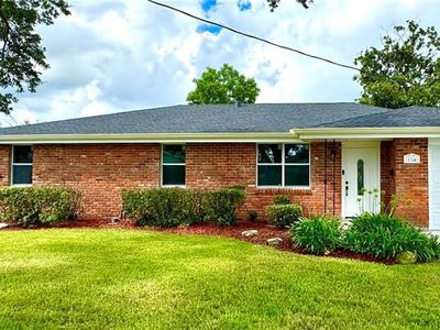 114 Xi St, Belle Chasse, LA, 70037