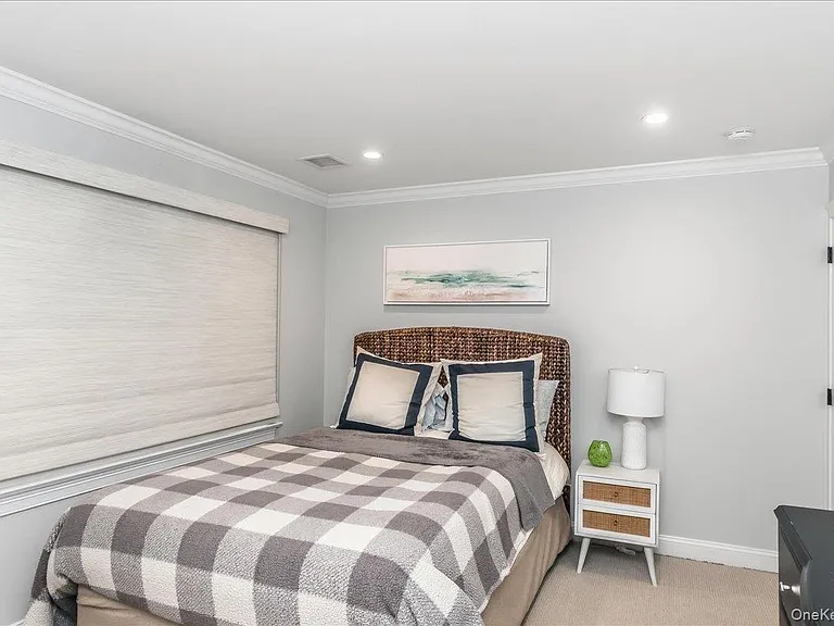 1214 Maple Ave — Photo 22